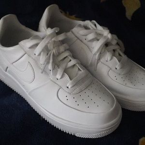 Meet your Posher, Julien